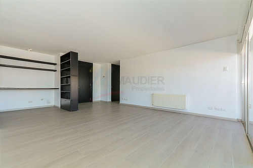 Departamento En Venta De 2 Dorm. En Las Condes