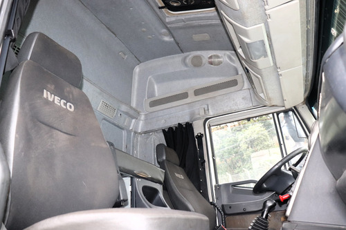 Iveco Stralis 410 6x2 Ano 2011