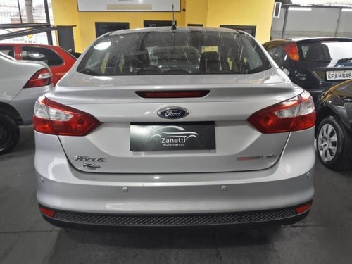 Imagem 5 de 11 de Ford Focus Sedan S 2.0 16v Powershift (aut) Flex Automátic