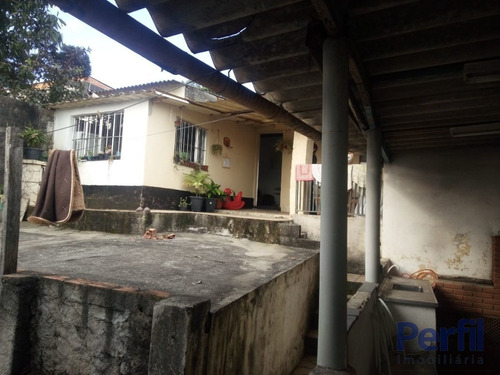 Imagem 4 de 10 de Casas - 3 Dormitórios - 2152