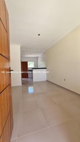 Imagem 4 de 15 de Casa Para Venda Em Maricá, Itaipuaçu, 2 Dormitórios, 1 Suíte, 2 Banheiros, 1 Vaga - Iv0451_2-1174812