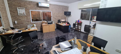 Imagen 9 de 14 de Galpón Industrial 1250 M² Baños, Vestuarios Y Oficinas - 9 De Abril