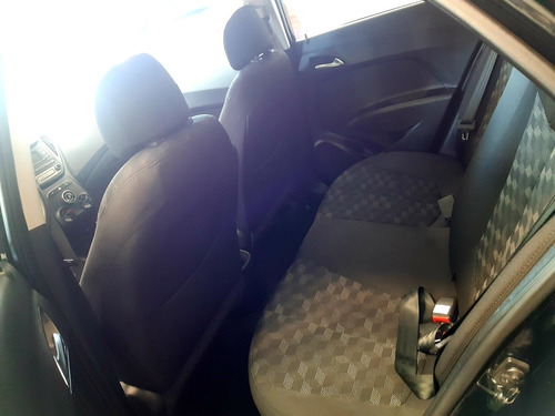 Imagem 8 de 8 de Hyundai Hb20 2016 1.6 Comfort Plus Flex Aut. 5p