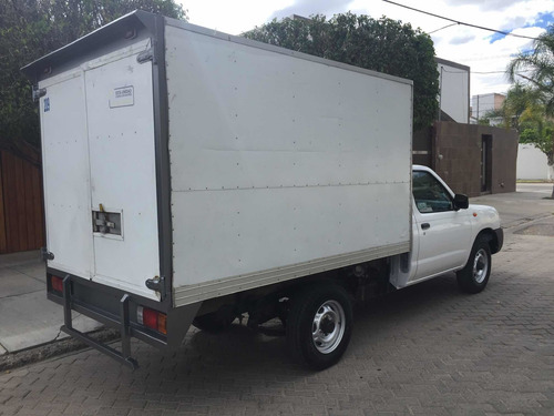 Nissan Np300 2.4 Chasis Dh Mt 2015