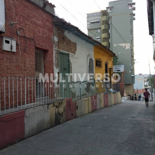 Se Vende Terreno En El Casco Central De Guatire - Estado Miranda