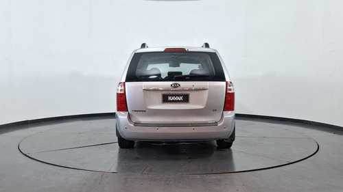 Kia Carnival 3.8 V6 EX AUTO
