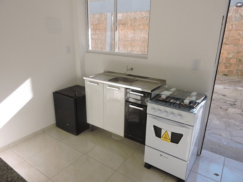Imagem 7 de 16 de Apartamento Para Aluguel, 1 Dormitórios, Santa Tereza - Porto Alegre - 2021