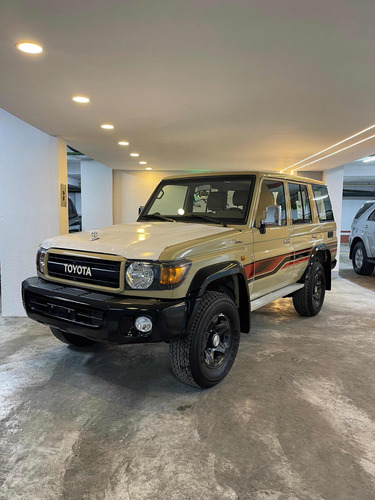 Toyota Land Cruiser Hardtop