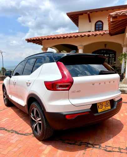 Volvo XC40 2.0 R-design