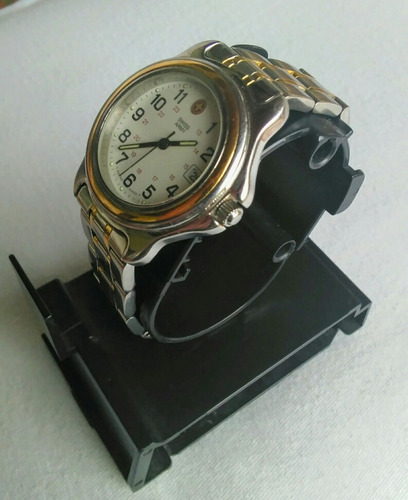 Imagen 2 de 6 de Reloj Swiss Army Victorinox En Acero Y Oro Unisex Original