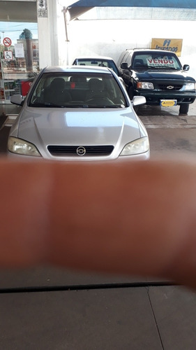 Chevrolet Astra Sedan 2001 1.8 Milenium 4p