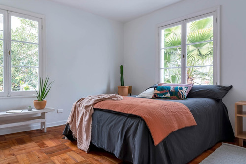 Imagen 24 de 30 de Encantadora Casa Renovada En Pasaje Con Patio(guardia Vieja)