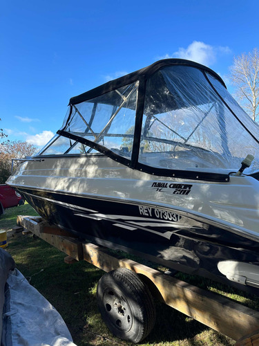 Lancha Naval Center Cuddy 210 Motor Evinrude 150 Etec 200 Hs