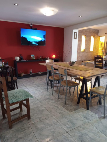 Casa En Venta - 5 Dormitorios 3 Baños - Cocheras - 500mts2 - Longchamps