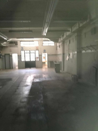 Venta De Depósito En Barracas
