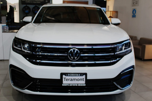 Imagen 4 de 13 de Volkswagen Cross Sport R-line