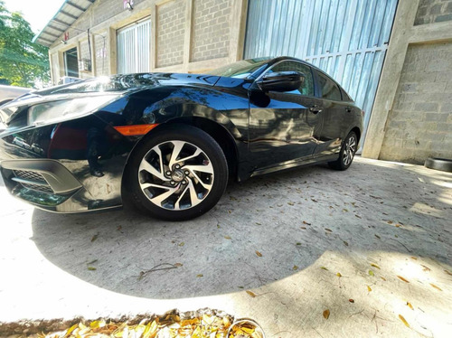 Imagen 14 de 15 de Honda Civic 2017