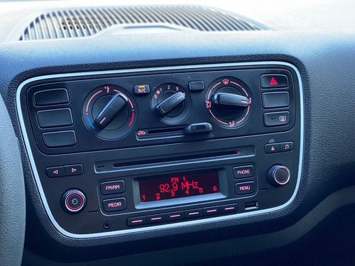 Imagen 14 de 21 de Volkswagen Up Take 2019 Precio Debajo Info
