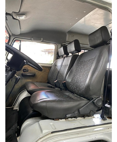 Volkswagen Kombi 1.6 MI STD 8V GASOLINA 3P MANUAL