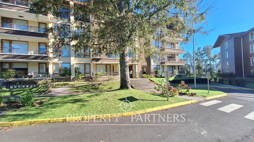 Departamento En Arriendo, En Condominio