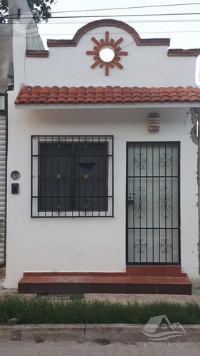 Imagen 2 de 11 de Casa En Venta En Playa Del Carmen Riviera Maya Av. Pintores