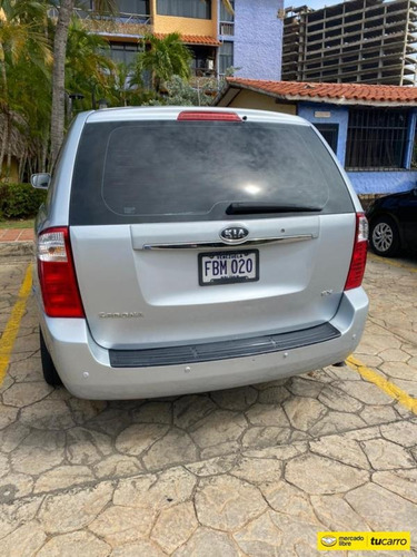 Kia Sedona Automática