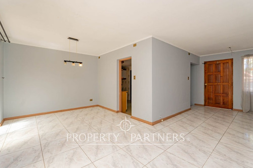 Excelente Casa Para Remodelar En Tranquilo Y Segur...