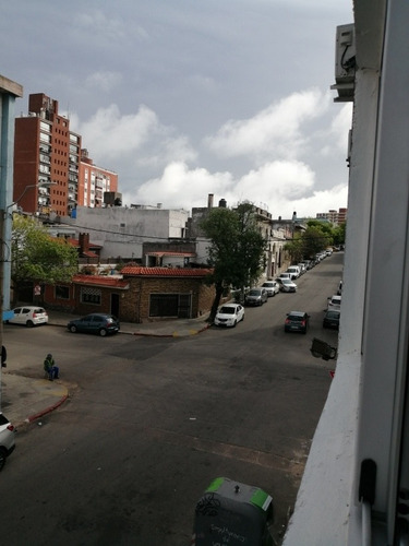Imagen 15 de 17 de Vv. Con Renta Casi Rambla! Hermoso Al Frente