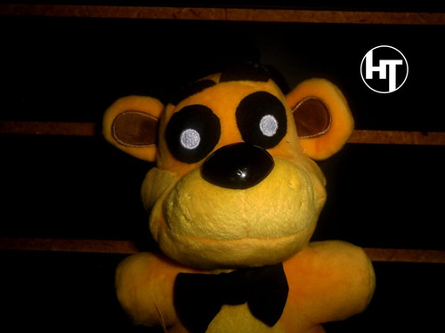 Imagen 2 de 7 de Five Nights At Freddy, Osito Freddy Golden, Peluche, Oficial