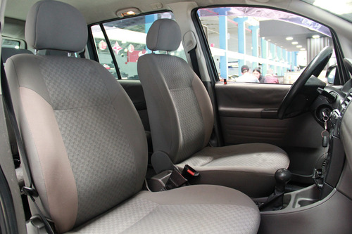 Imagem 10 de 12 de Chevrolet Zafira 2.0 Mpfi Expression 8v Flex 4p Automático