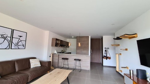 Imagen 1 de 24 de Apartamento En Arriendo Loma Del Escobero 622-17024