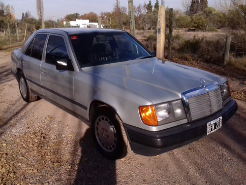 Imagen 8 de 15 de Mercedes Benz E 300 W124. Caja Manual. Excelente Oportunidad