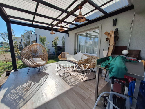 Casa Venta 6 Ambientes En Santa Elisa Pilar Del Este Lote De 563 M2