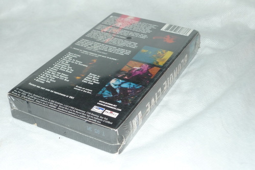 Imagem 4 de 4 de Fita Vhs Blondie Live 1999 Lacrada