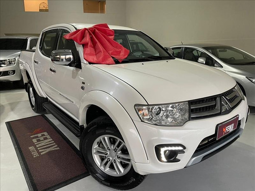 Imagem 3 de 8 de Mitsubishi L200 Triton L200 Triton Hpe 3.2 Cd Tb Int. Diesel
