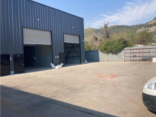 Arriendo Bodega De 325 M² En El Salto, Recoleta.