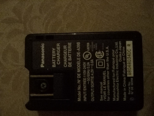 Imagen 1 de 4 de Cargador De Baterias Para Camara Lumix