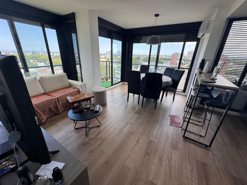 Apartamento En Venta De 3 Dormitorios Y Garaje En Malvin!!