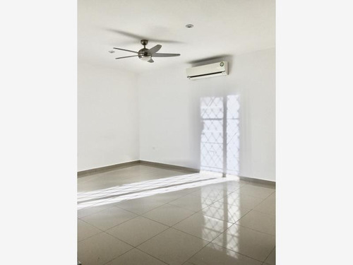 Imagen 8 de 12 de Casa Sola En Renta Residencial El Vergel