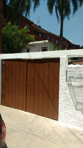 Imagem 1 de 14 de Amanda. Casa Linda No Jardim Icarai