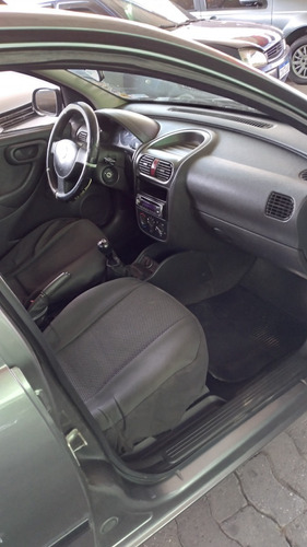 Imagem 9 de 12 de Chevrolet - Corsa Hatch Maxx 2010