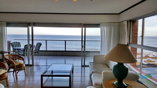 Alquilo Apartamento 3 Dormitorios, Frente Al Mar En Peninsula, Punta Del Este