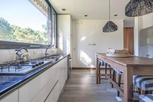 Imagen 9 de 30 de Casa En Venta - 6 Ambientes - Barrio Privado - La Herradura Pinamar - Nuevas Condiciones !!
