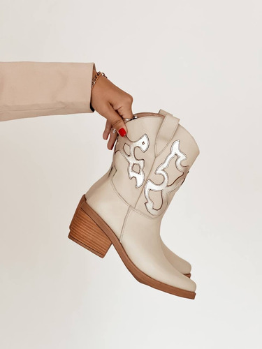 Botas Texanas Mujer Cuero Taco Medio Bordado Relieve Western
