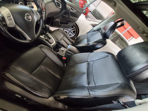 Nissan X-Trail 2.5 Exclusive 3 Row Cvt