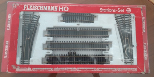 Tren Fleischmann Antigüo, Con Vías Extras. (Usado)