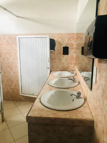 Venta De Restaurante De Comida Típica Colombiana En La Candelaria De Valencia Incluye Casa Comercial Y Fondo De Comercio Del Reconocido Restaurante Jose Felix
