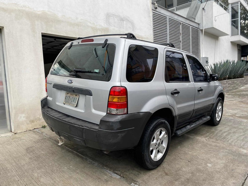 Imagen 3 de 15 de Ford Escape 2006 2.0 Xls Tela L4 At