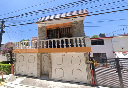 Casa De Remate Bancario En Valle Dorado 