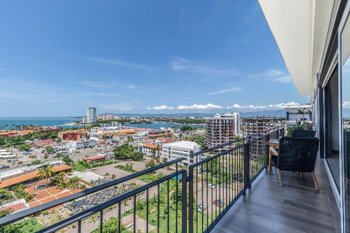 Departamento En Venta En Colonia Zona Hotelera Norte, Puerto Vallarta, Jalisco